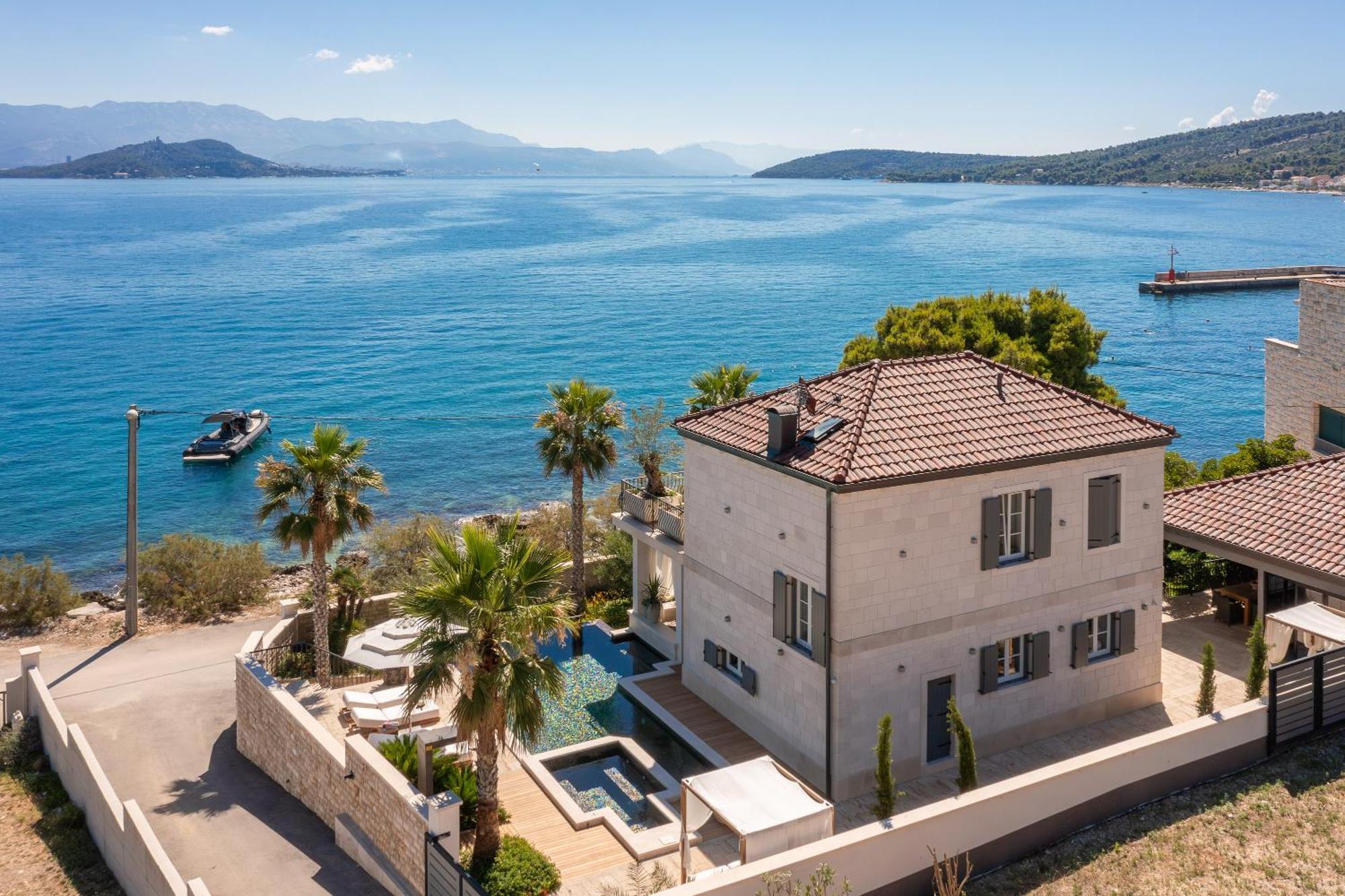 Villa L'Orizzonte Слатине Экстерьер фото